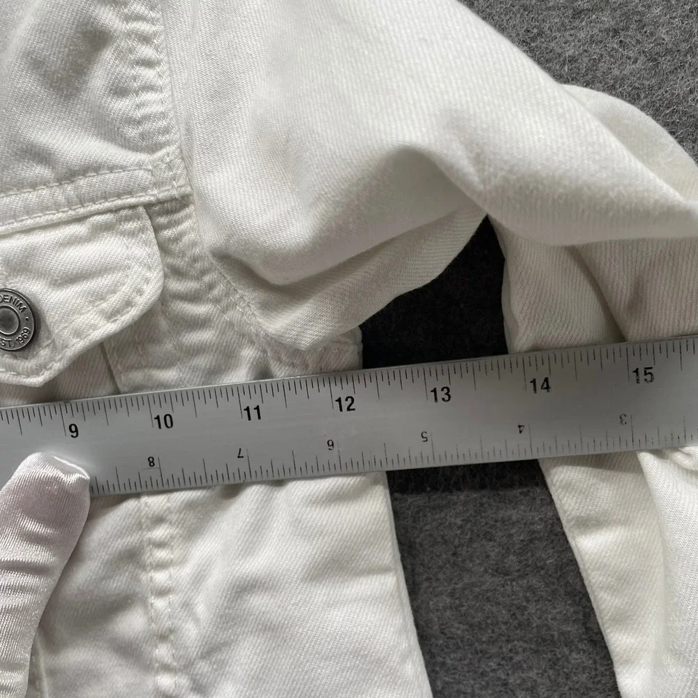 Gap Kids 5T White Denim‎ Jacket 100% Cotton Trucker Snap Button